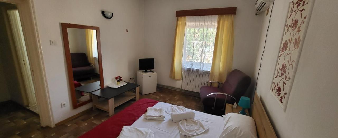 Pensiune Restaurant Arconi Năvodari Kültér fotó