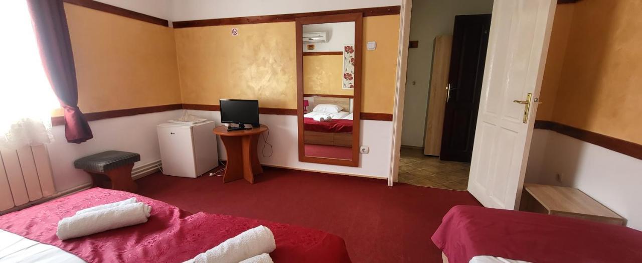 Pensiune Restaurant Arconi Năvodari Kültér fotó