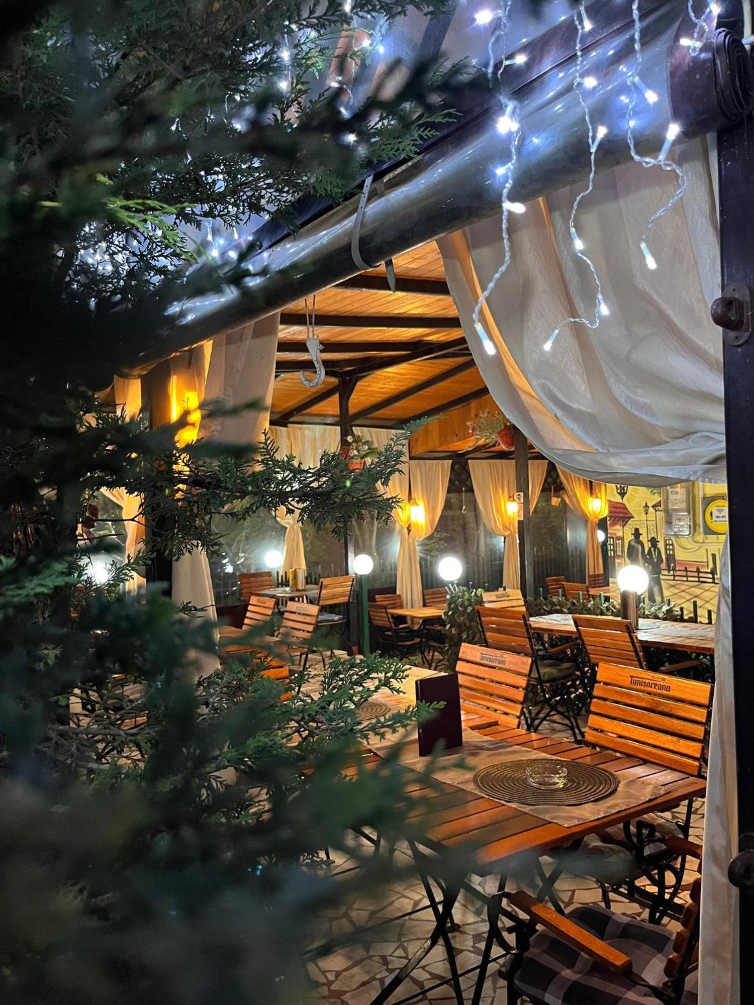 Pensiune Restaurant Arconi Năvodari Kültér fotó