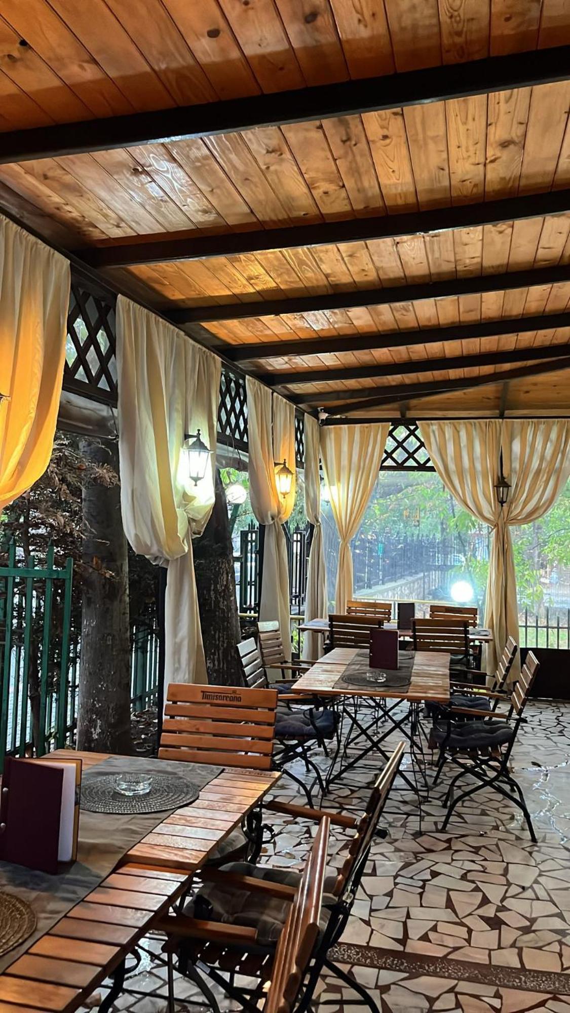 Pensiune Restaurant Arconi Năvodari Kültér fotó