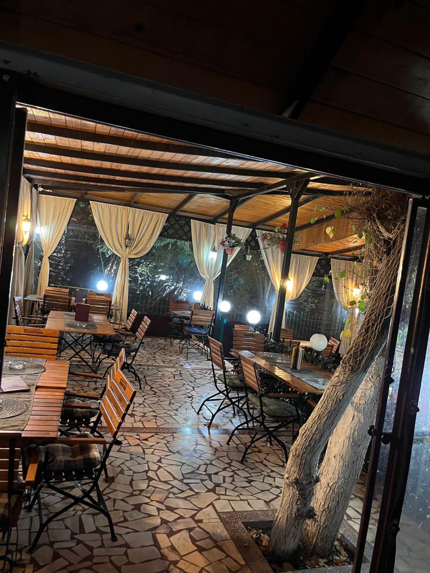 Pensiune Restaurant Arconi Năvodari Kültér fotó